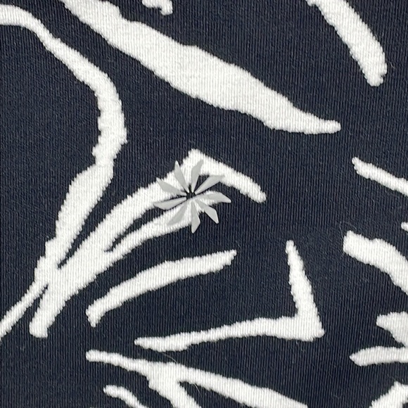 Athleta Elation Textured 7/8 Tight Leggings Black White Abstract Swirl Sz XS - Picture 7 of 14